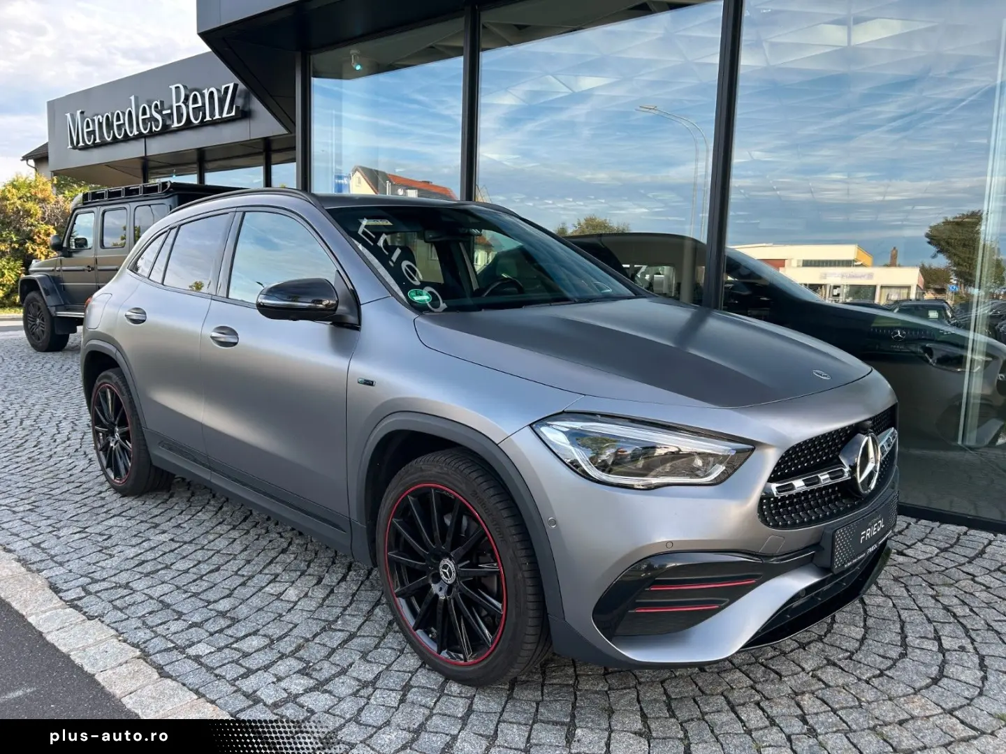 MERCEDES-BENZ GLA 250e AMG  MULTIBEAM  NIGHT  360  AHK