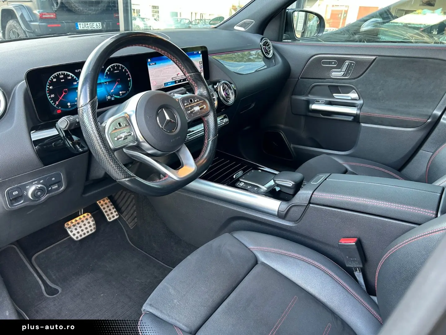 MERCEDES-BENZ GLA 250e AMG  MULTIBEAM  NIGHT  360  AHK