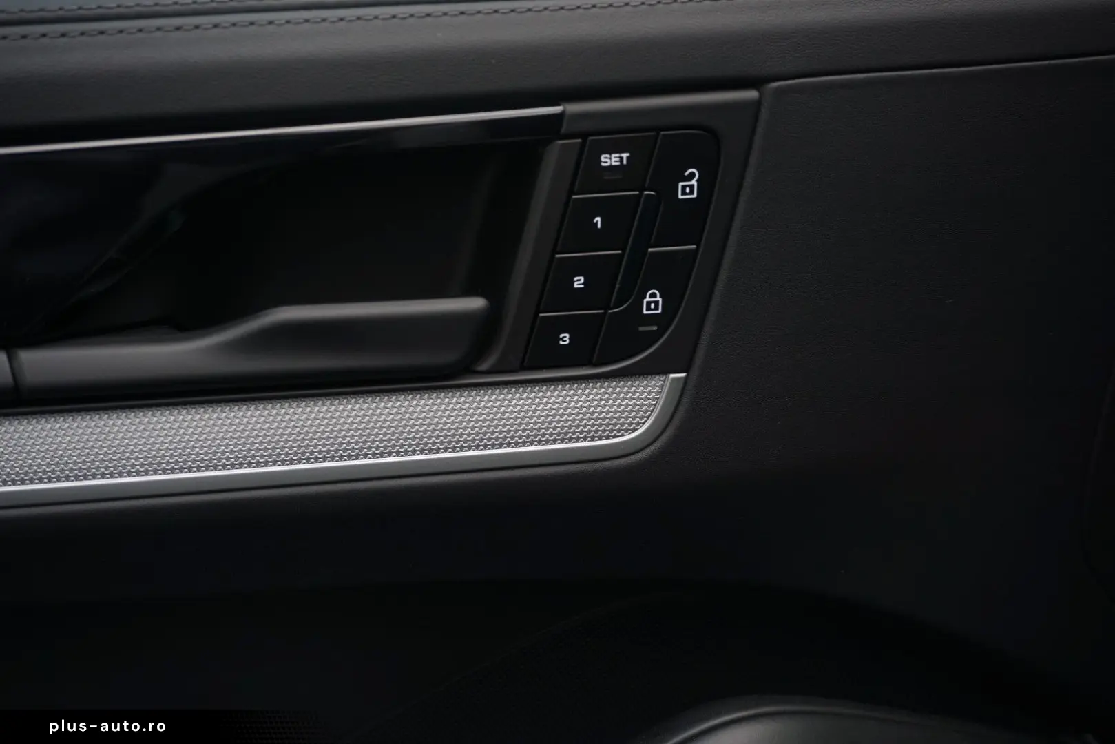 PORSCHE Cayenne Coupe E-Hybrid Sport Design Paket BOSE