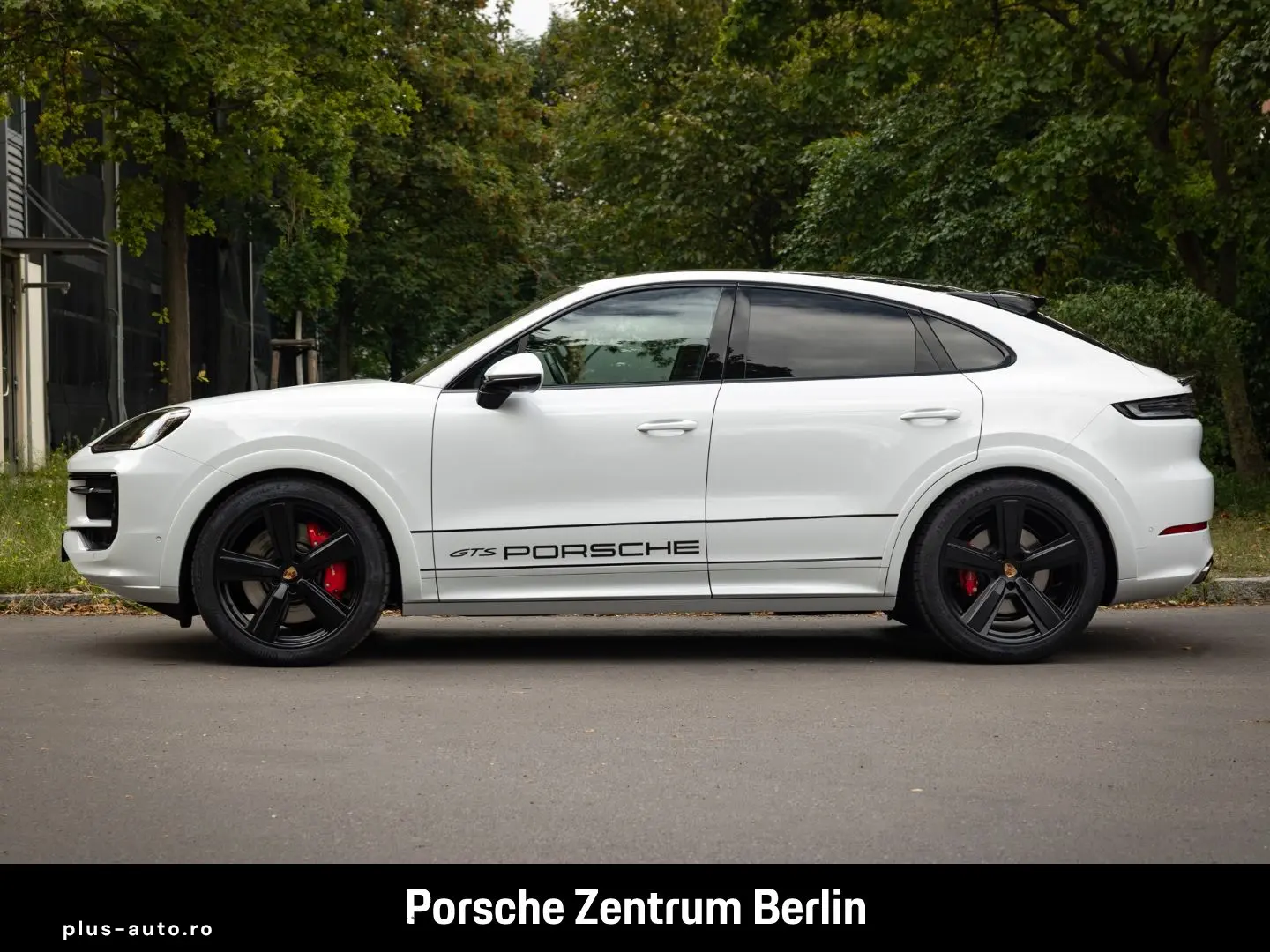 PORSCHE Cayenne GTS Coupe InnoDrive HA-Lenkung Head-Up
