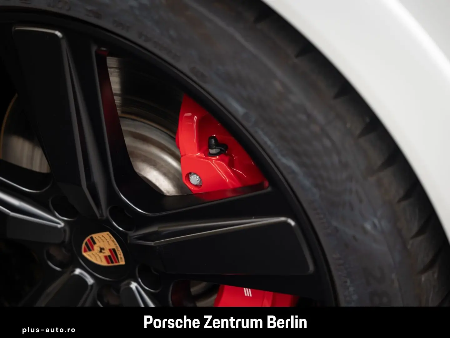 PORSCHE Cayenne GTS Coupe InnoDrive HA-Lenkung Head-Up