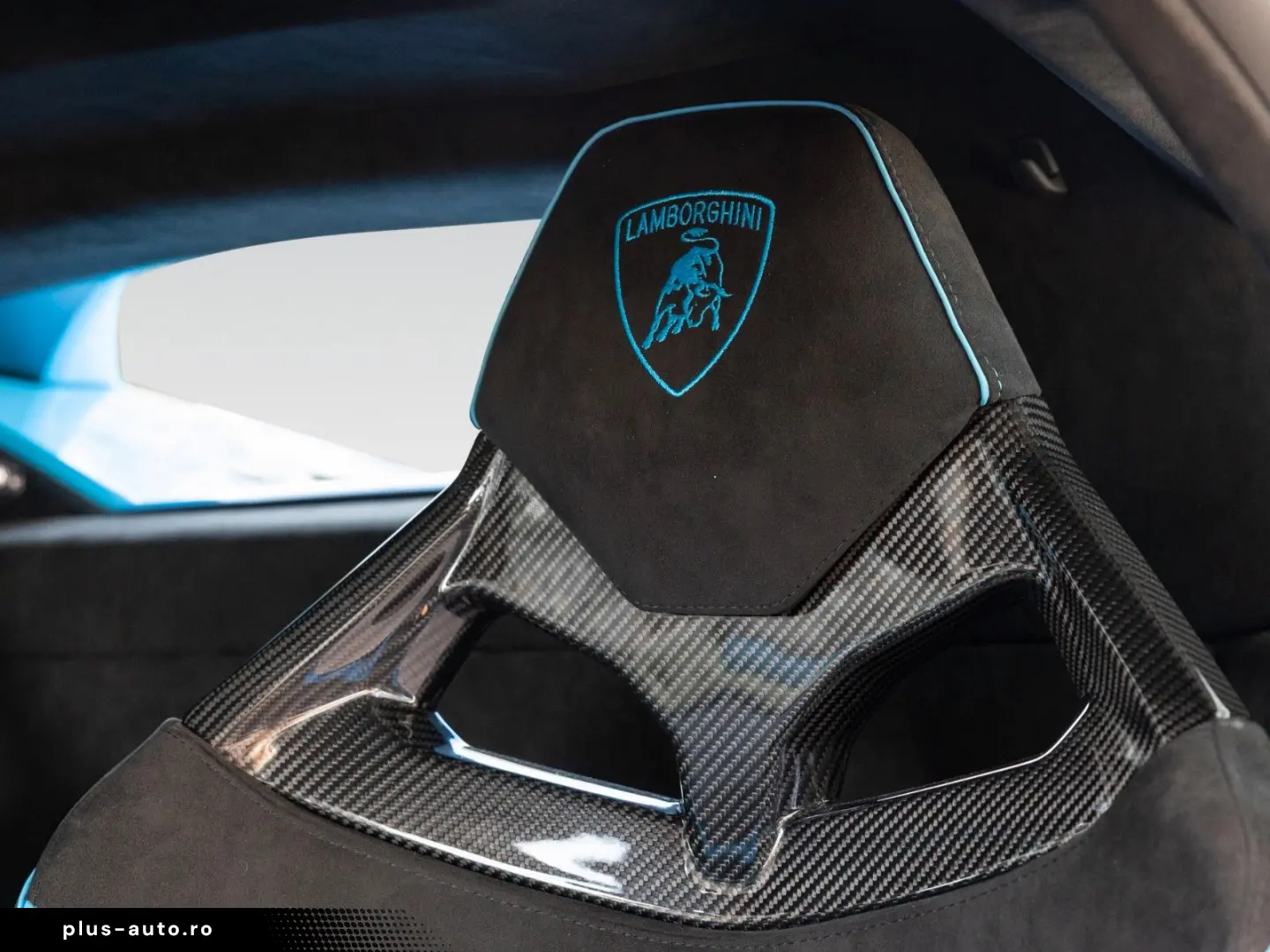 LAMBORGHINI Huracán Tecnica   Blu Cepheus   Carbon Seats
