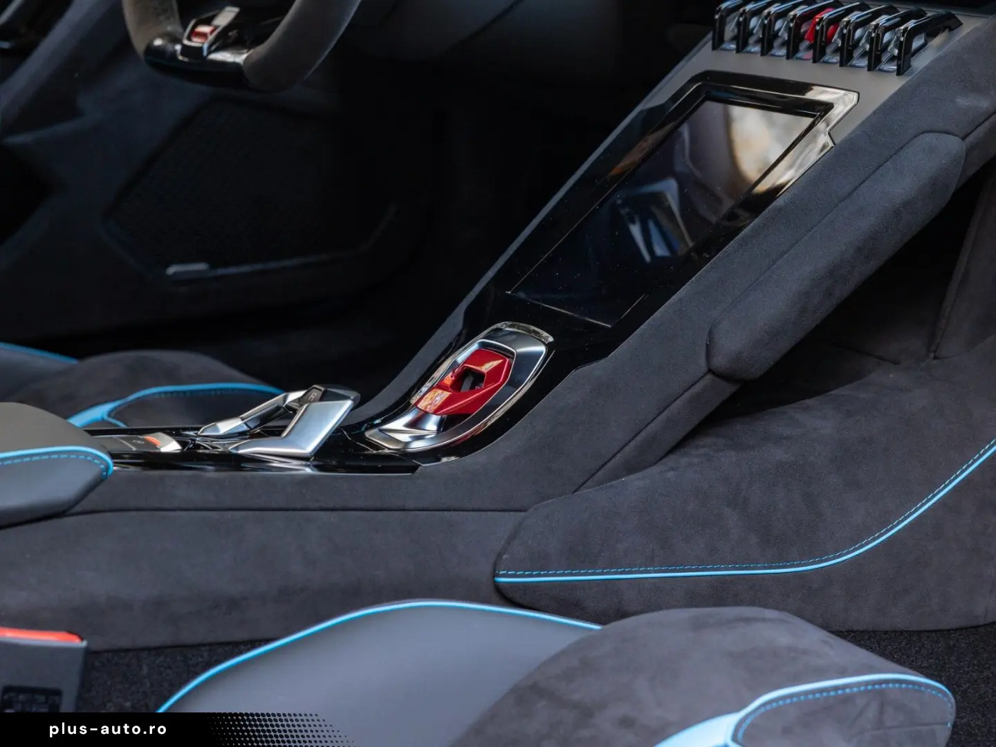 LAMBORGHINI Huracán Tecnica   Blu Cepheus   Carbon Seats