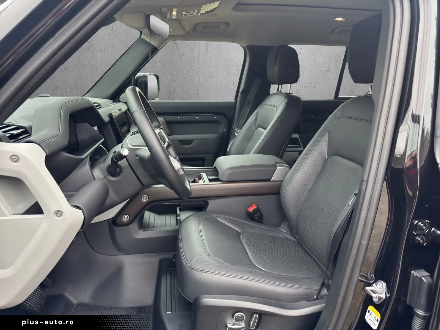 LAND ROVER Defender 130 D300 AWD SE 22Zoll