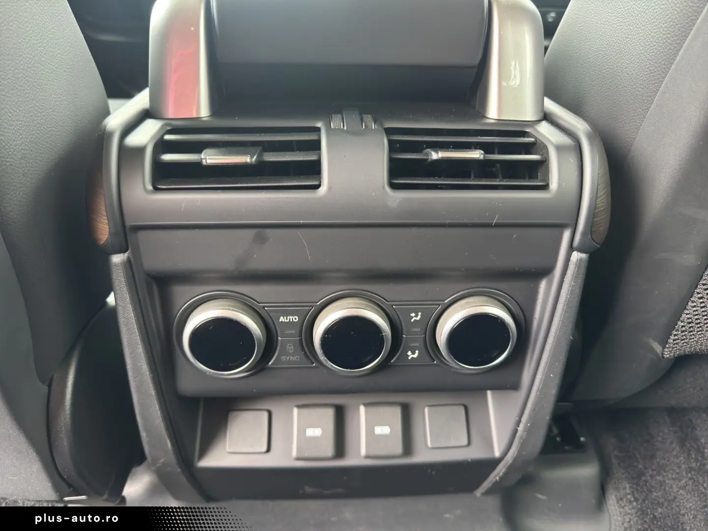 LAND ROVER Defender 130 D300 AWD SE 22Zoll