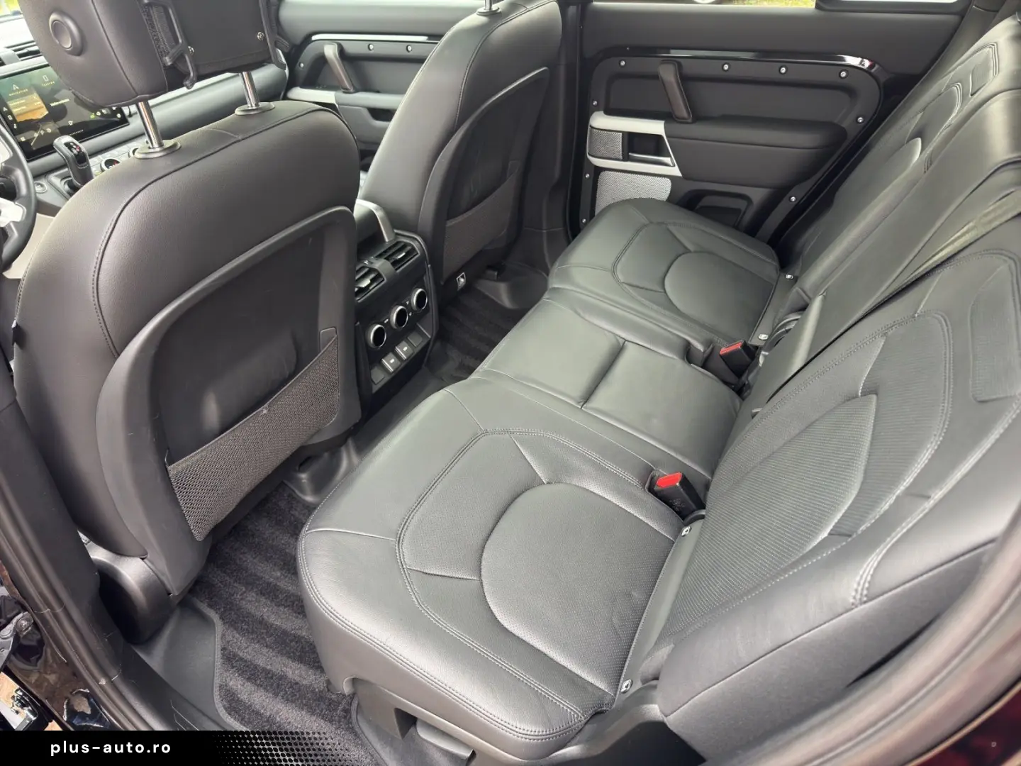 LAND ROVER Defender 130 D300 AWD SE 22Zoll