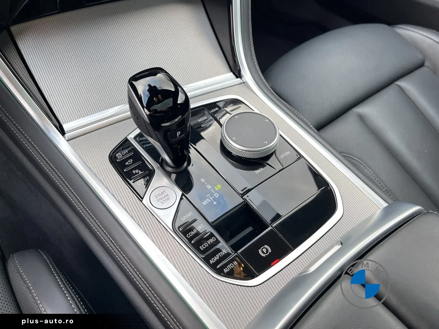 BMW 8 Series 2025 — imagine 13