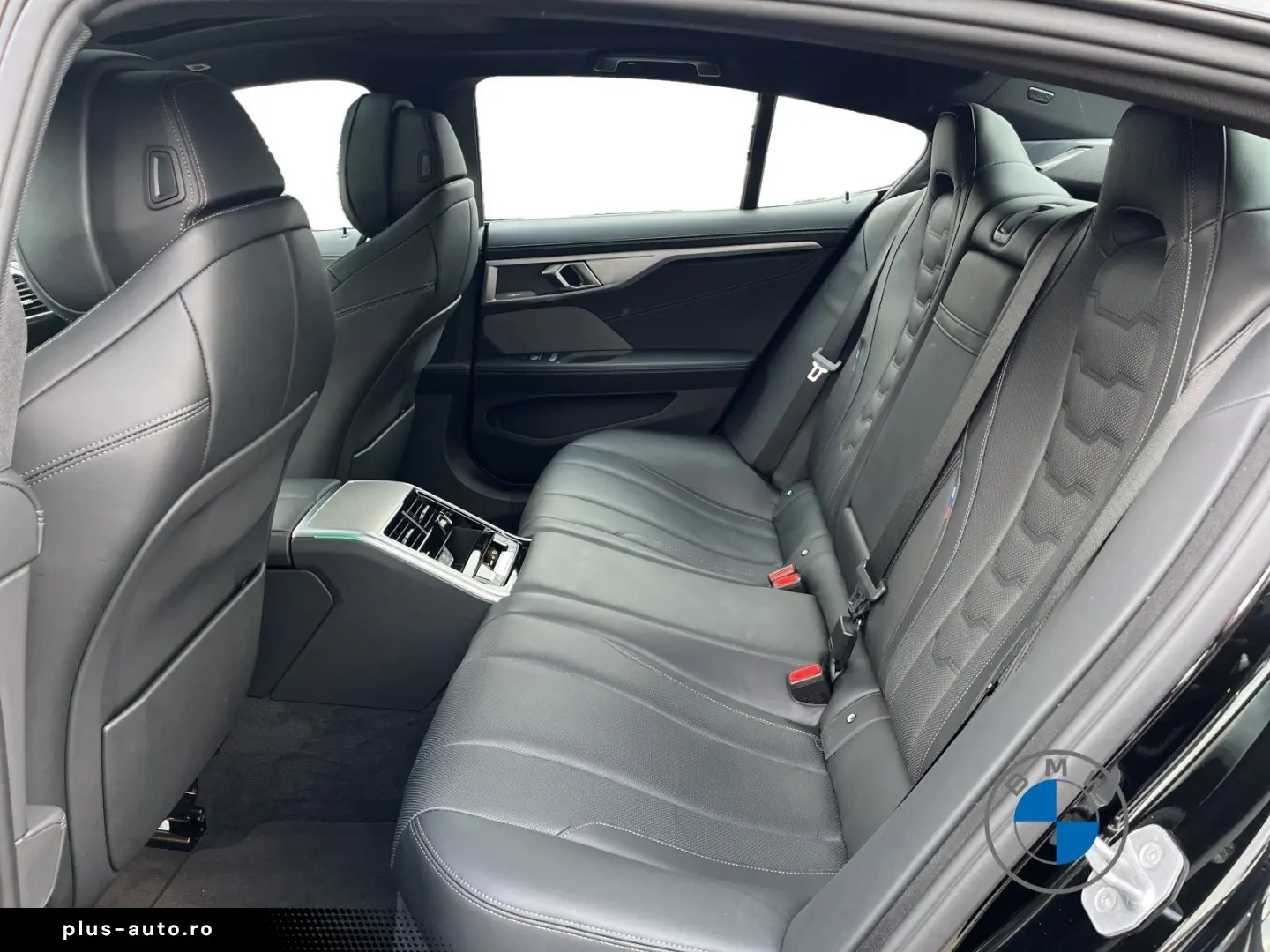 BMW 8 Series 2025 — imagine 14