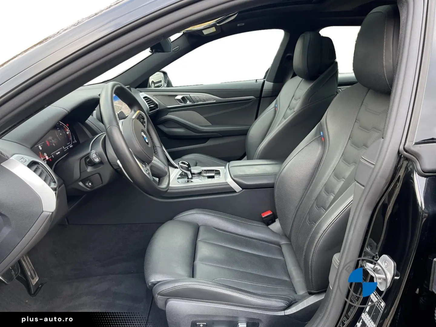 BMW 8 Series 2025 — imagine 18