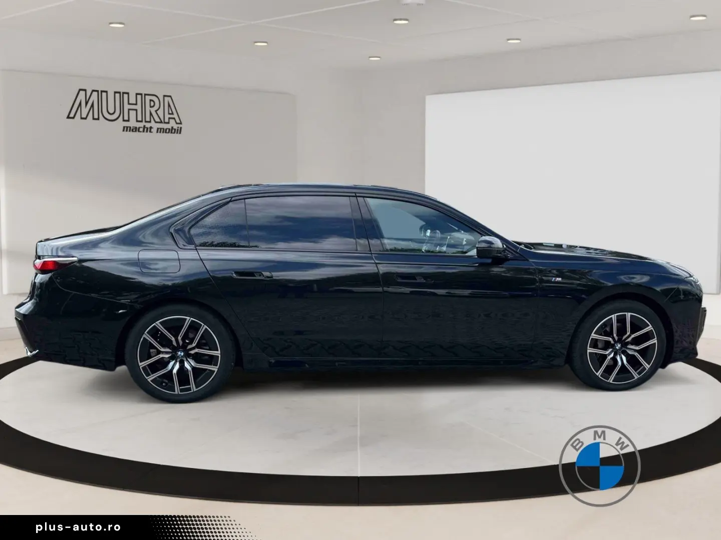 BMW 740d xDrive M Sport_Pano_Massage