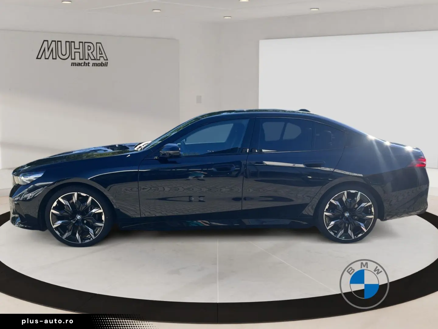 BMW 540d xDrive Limousine M Sport 21 _Pano_B&W