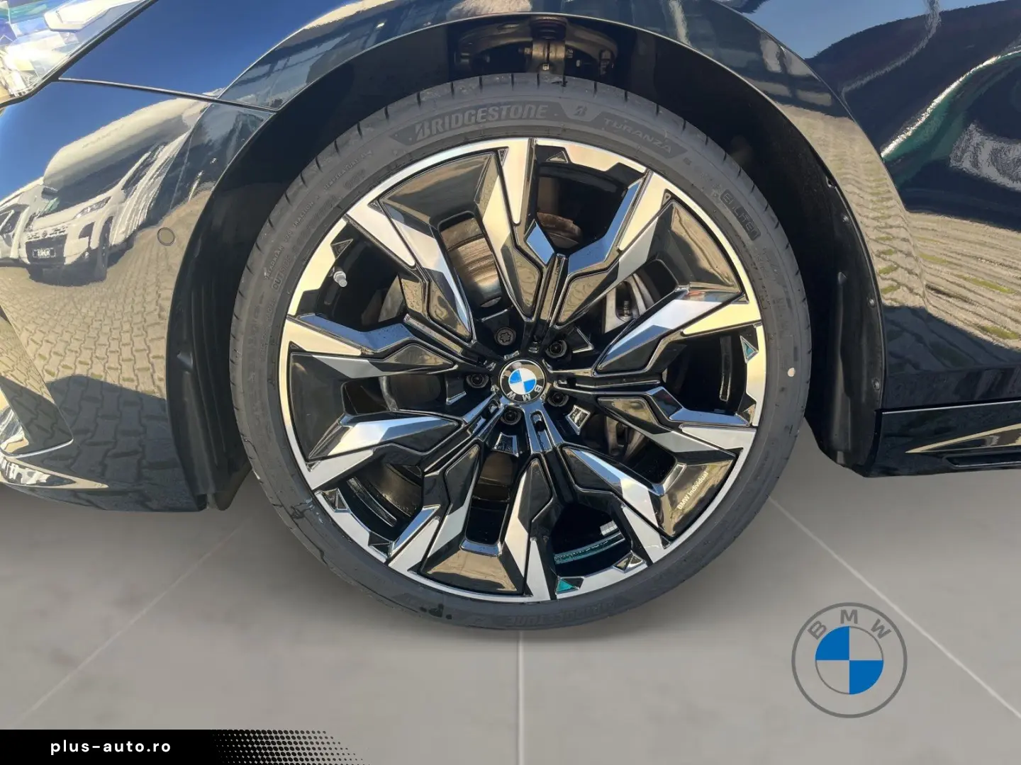 BMW 540d xDrive Limousine M Sport 21 _Pano_B&W