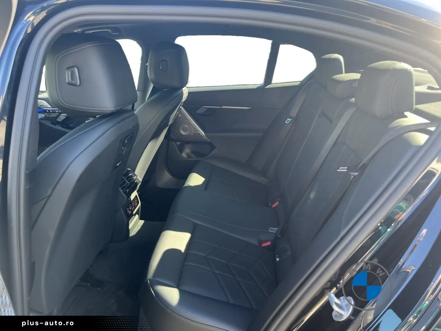 BMW 540d xDrive Limousine M Sport 21 _Pano_B&W