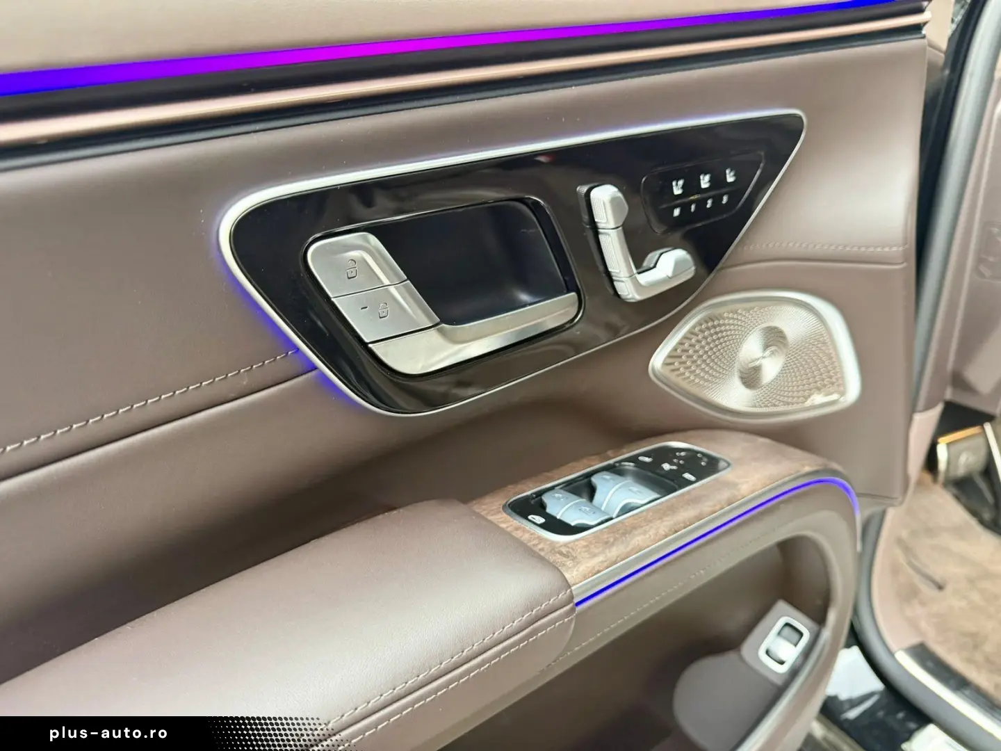 MERCEDES-BENZ EQS680 Maybach_Massage