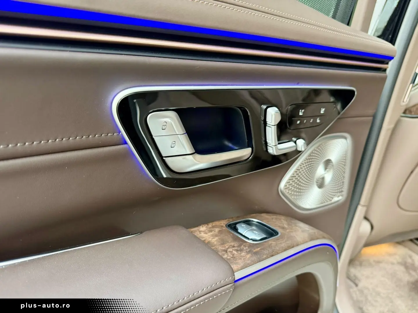 MERCEDES-BENZ EQS680 Maybach_Massage
