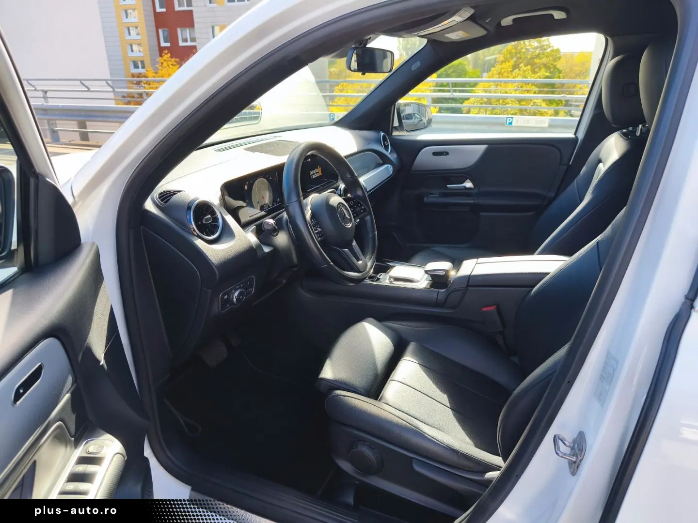 MERCEDES-BENZ GLB 180d VOLL SHZ RFK DAB TEMP AHK SMARTPHO