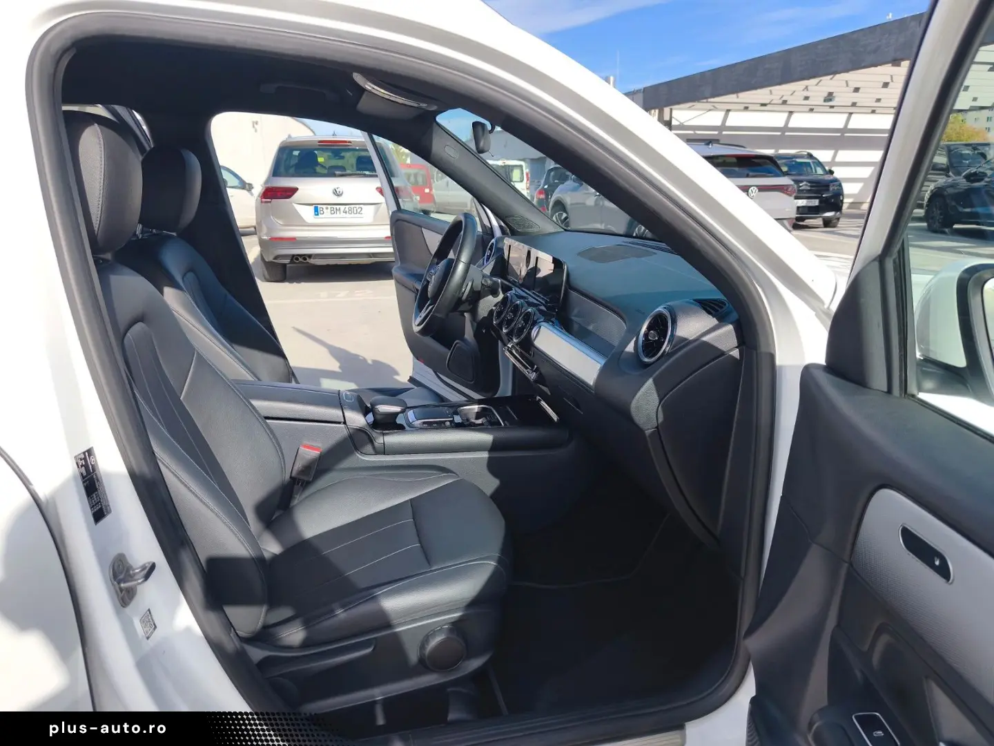 MERCEDES-BENZ GLB 180d VOLL SHZ RFK DAB TEMP AHK SMARTPHO