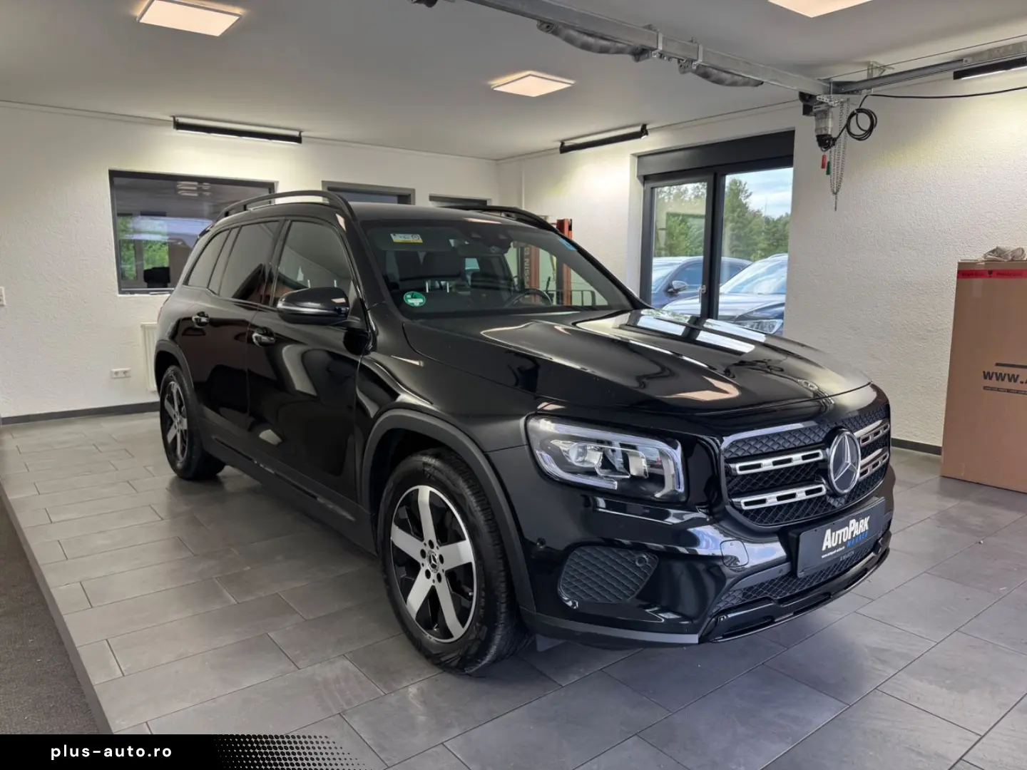 MERCEDES-BENZ GLB 180d  Progressive Head-Up AHK