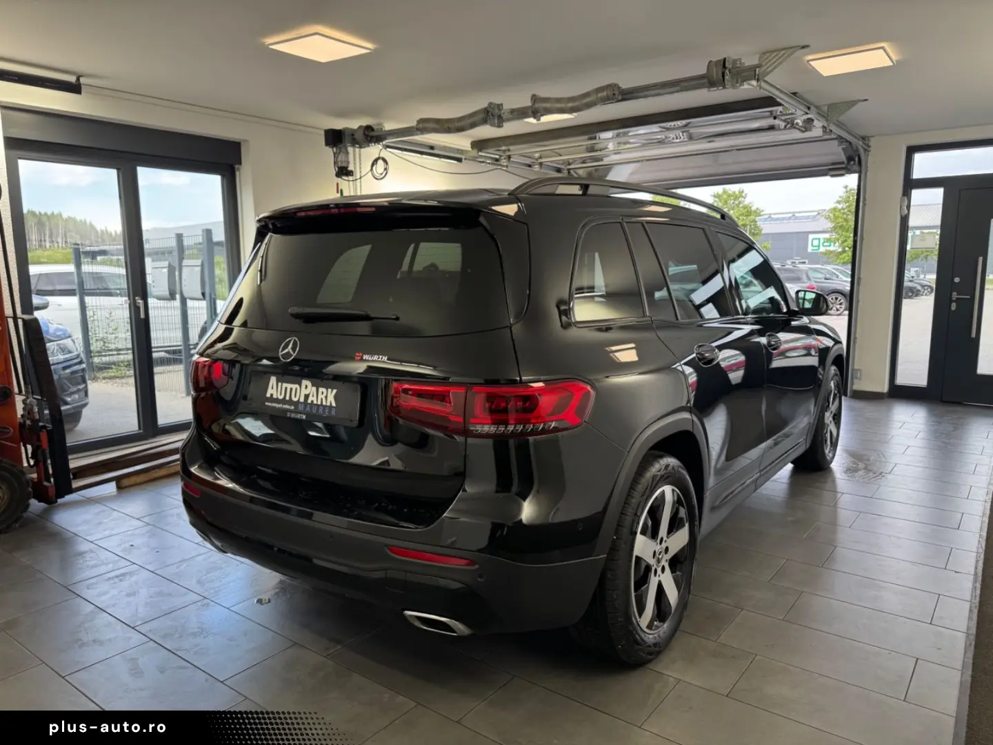 MERCEDES-BENZ GLB 180d  Progressive Head-Up AHK