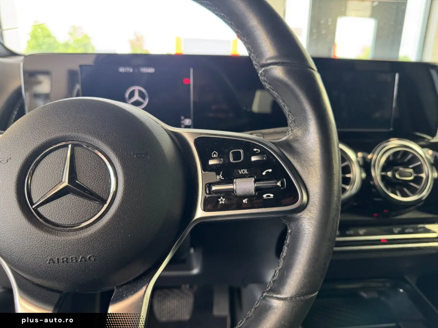 MERCEDES-BENZ GLB 180d  Progressive Head-Up AHK