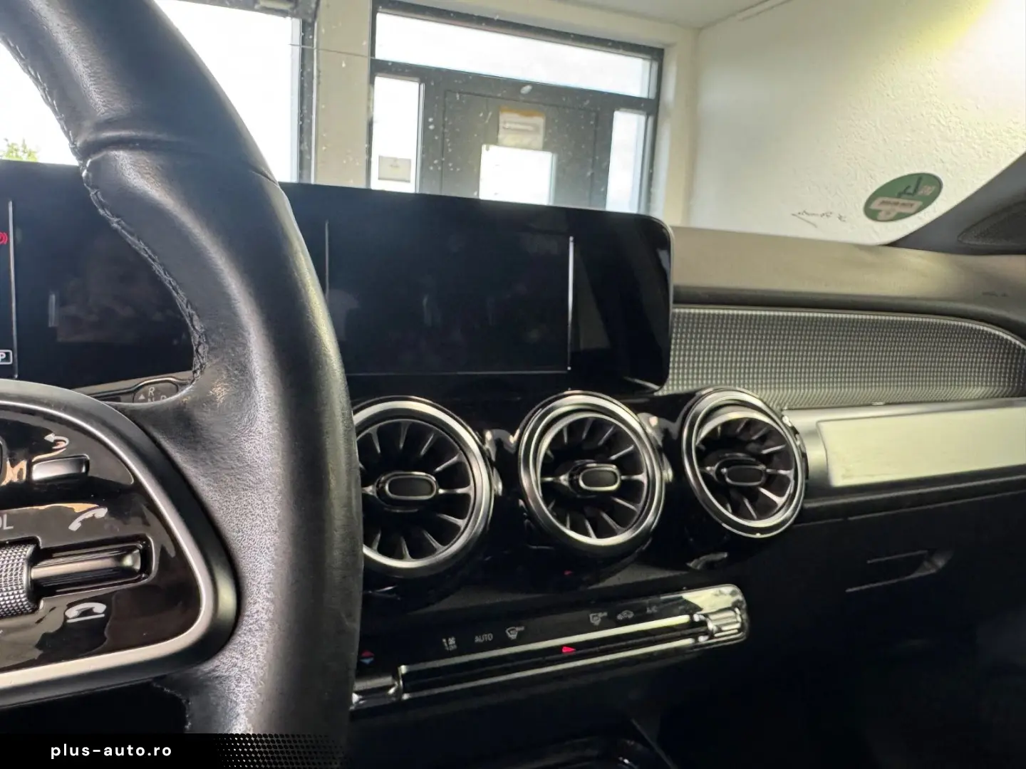 MERCEDES-BENZ GLB 180d  Progressive Head-Up AHK