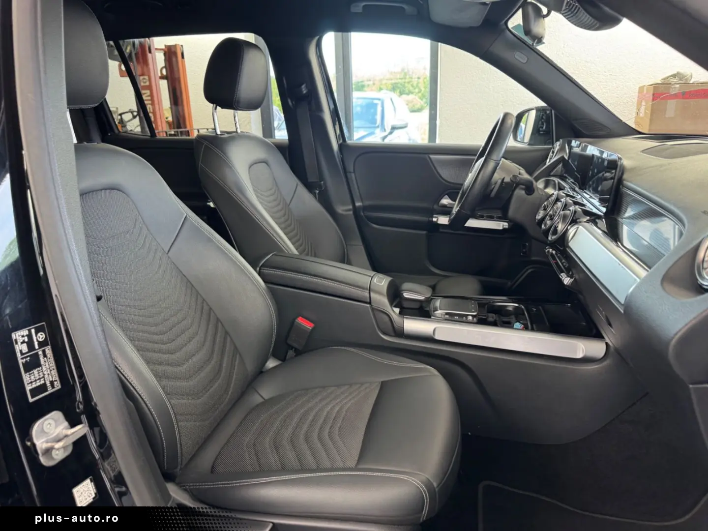 MERCEDES-BENZ GLB 180d  Progressive Head-Up AHK