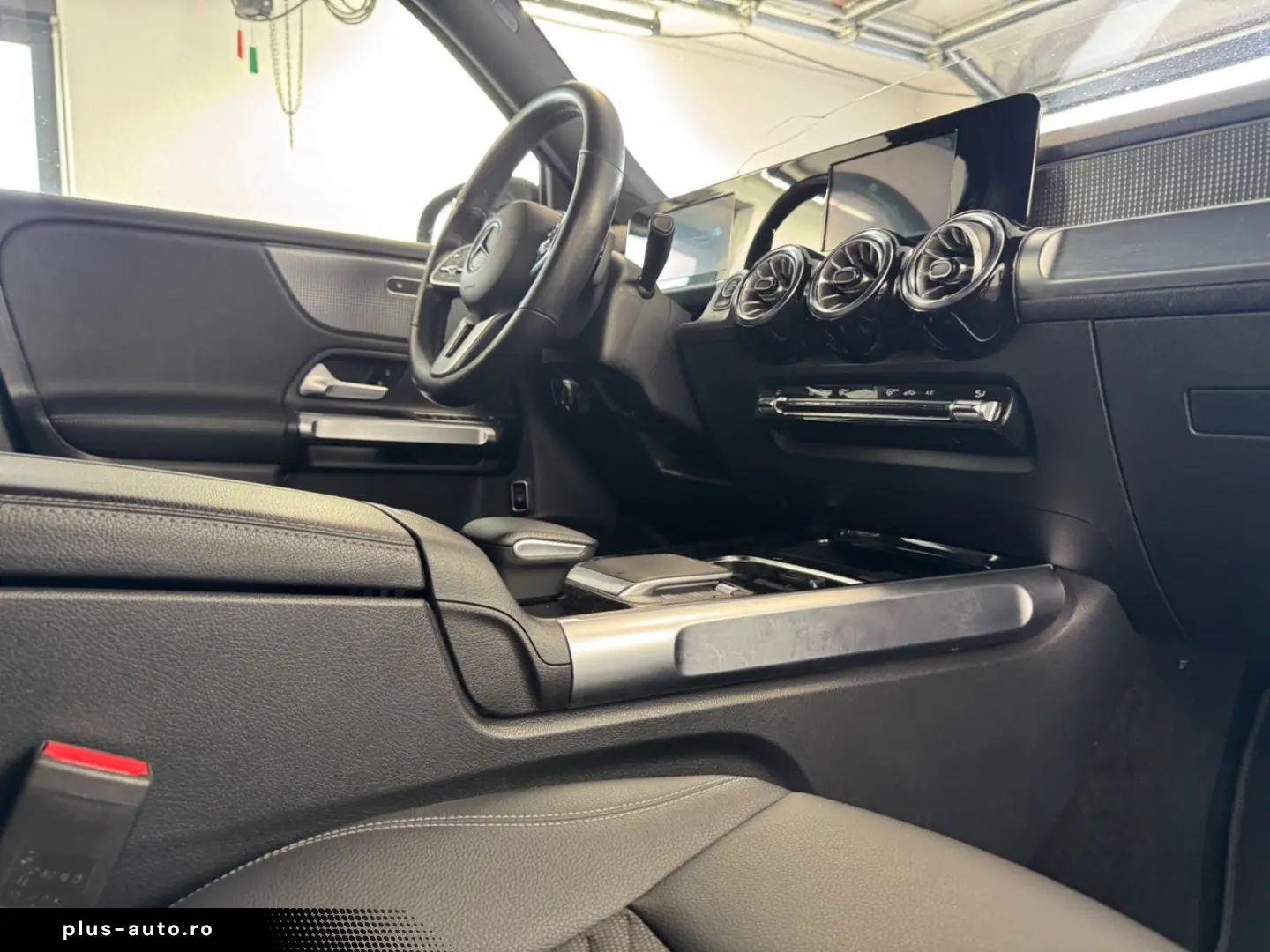 MERCEDES-BENZ GLB 180d  Progressive Head-Up AHK