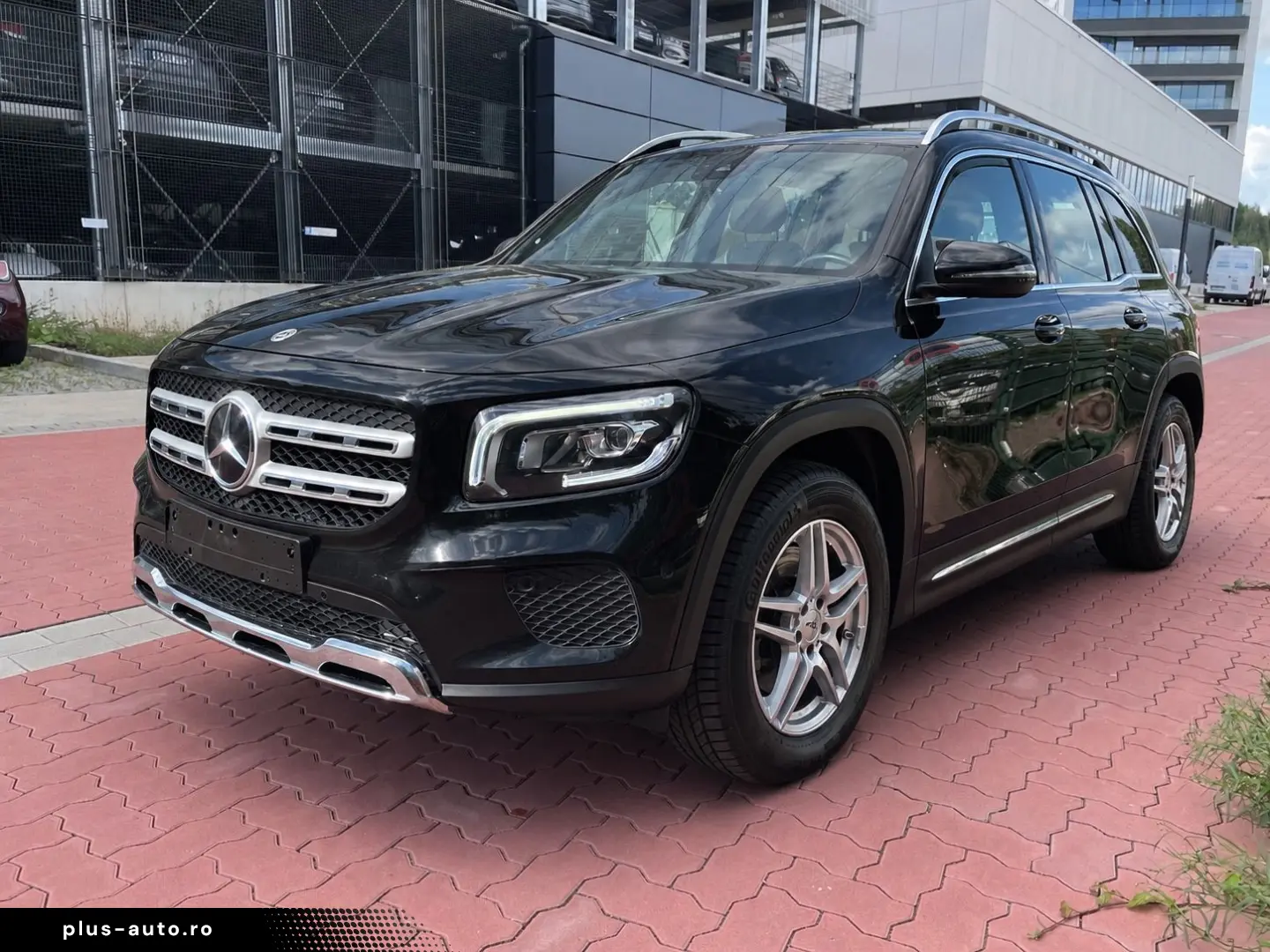 MERCEDES-BENZ GLB 220 D 7-Sitzer Pano LED AHK