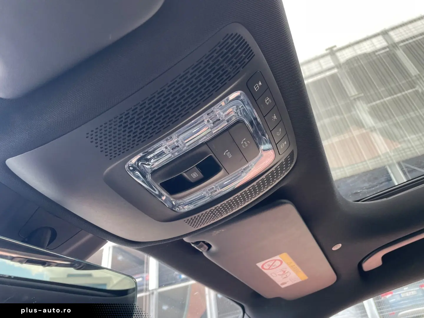 MERCEDES-BENZ GLB 220 D 7-Sitzer Pano LED AHK
