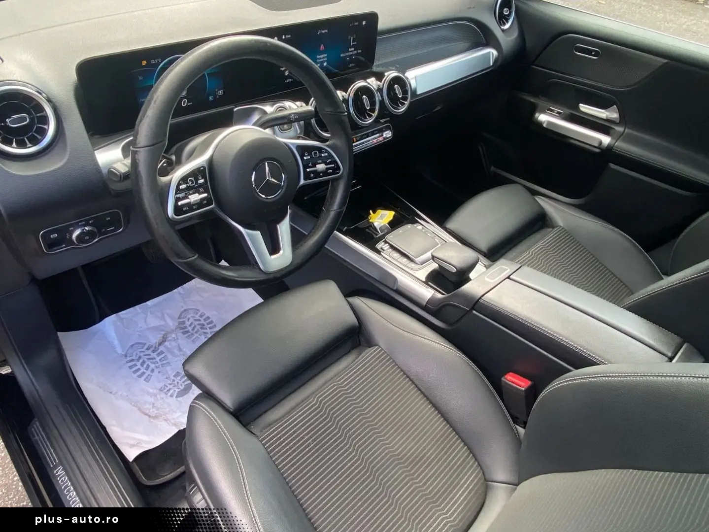 MERCEDES-BENZ GLB 220 D 7-Sitzer Pano LED AHK