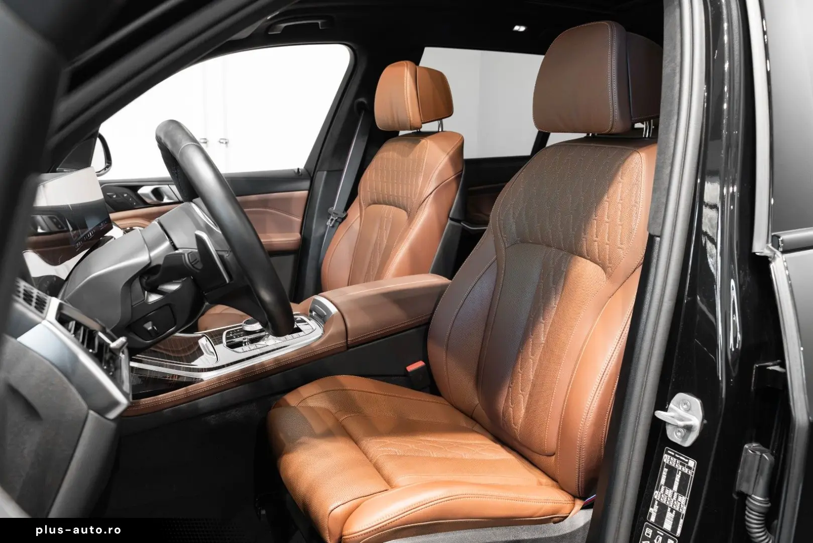 BMW X7 xDrive40i M Sport Pro Sky Massage 22