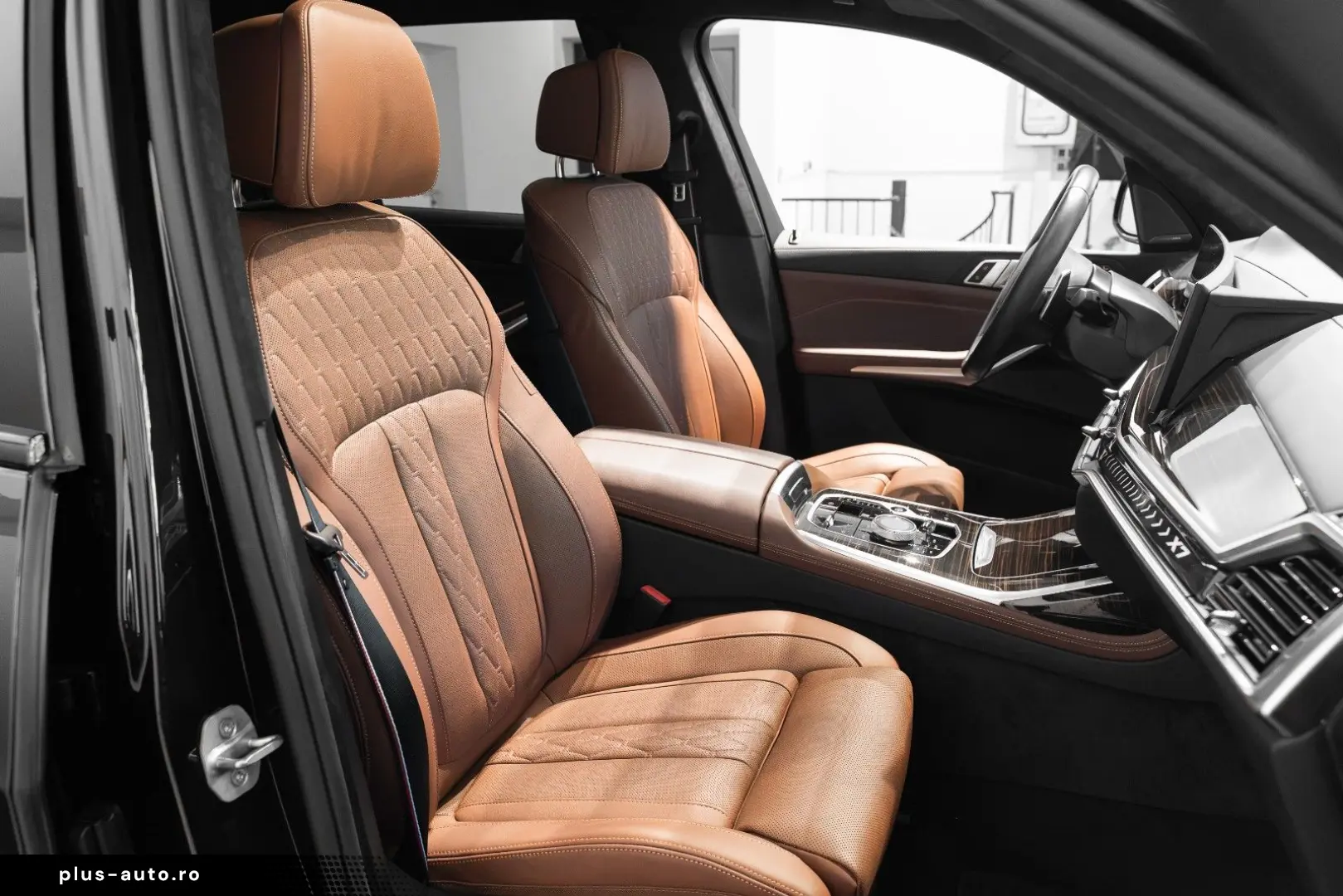 BMW X7 xDrive40i M Sport Pro Sky Massage 22