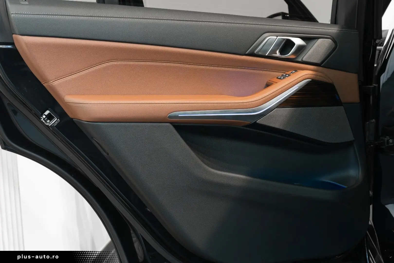 BMW X7 xDrive40i M Sport Pro Sky Massage 22
