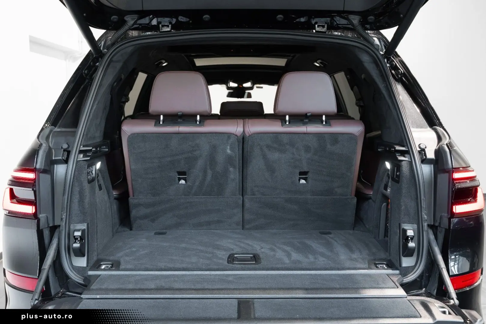 BMW X7 xDrive40i M Sport Pro Sky Massage 22