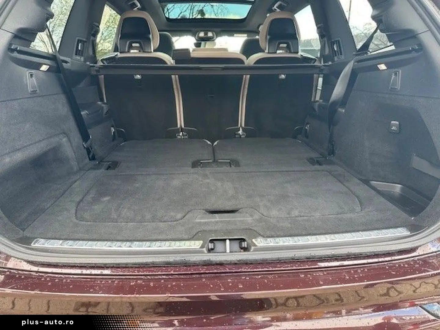 VOLVO XC90 T8 Plus Dark Recharge Plug-In Hybrid AWD