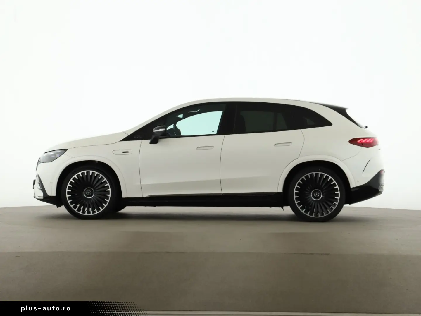 MERCEDES-BENZ EQE 53 AMG 4Matic  SUV_Hyperscreen_HUD