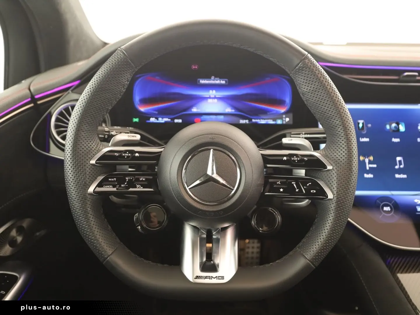 MERCEDES-BENZ EQE 53 AMG 4Matic  SUV_Hyperscreen_HUD
