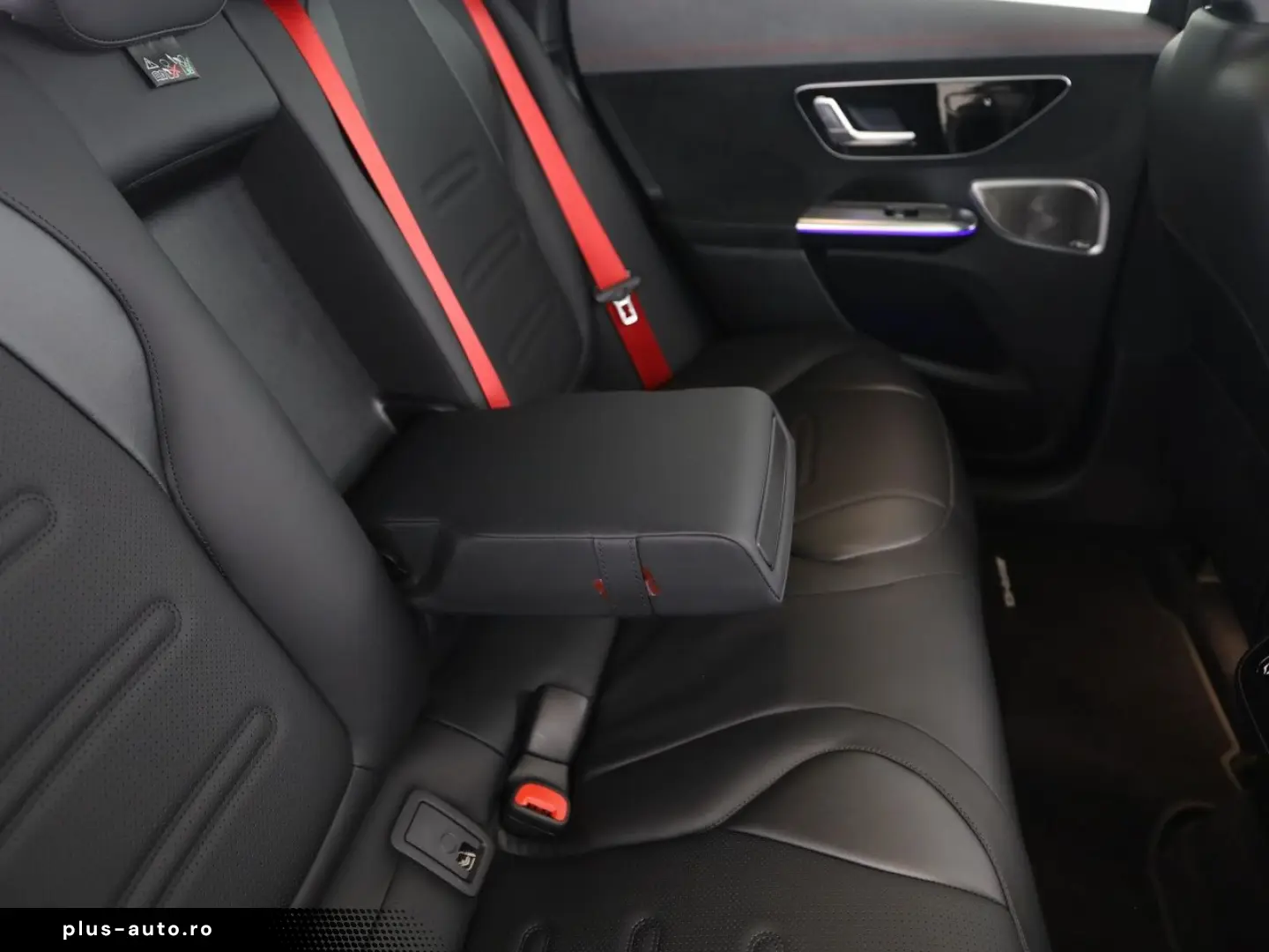 MERCEDES-BENZ EQE 53 AMG 4Matic  SUV_Hyperscreen_HUD