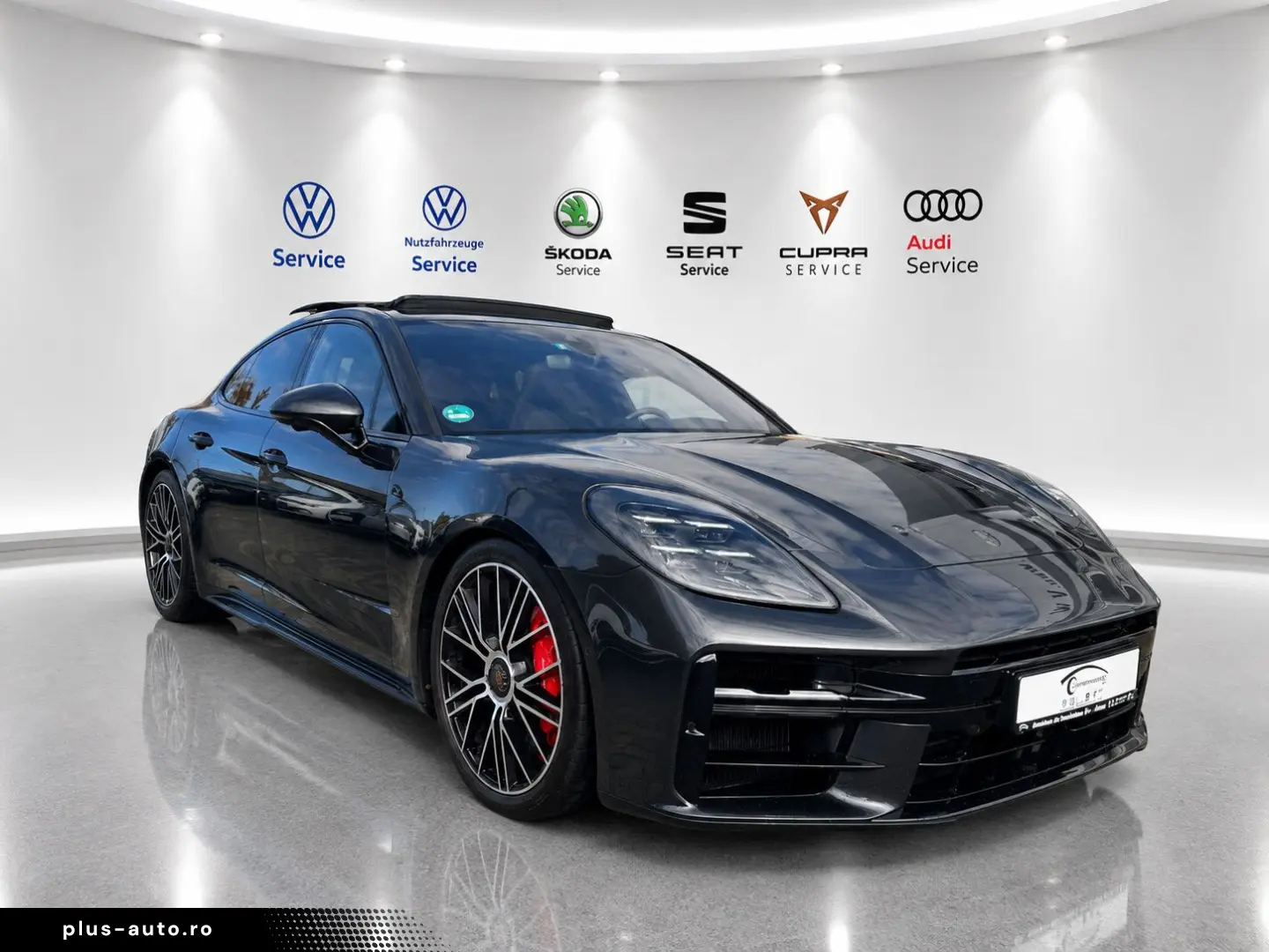 PORSCHE Panamera TURBO_SPORTDESIGN_PANO_HUD