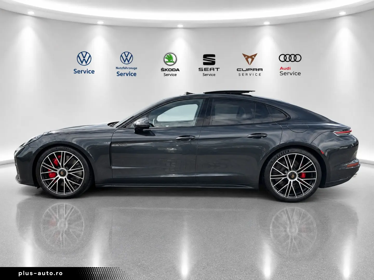 PORSCHE Panamera TURBO_SPORTDESIGN_PANO_HUD