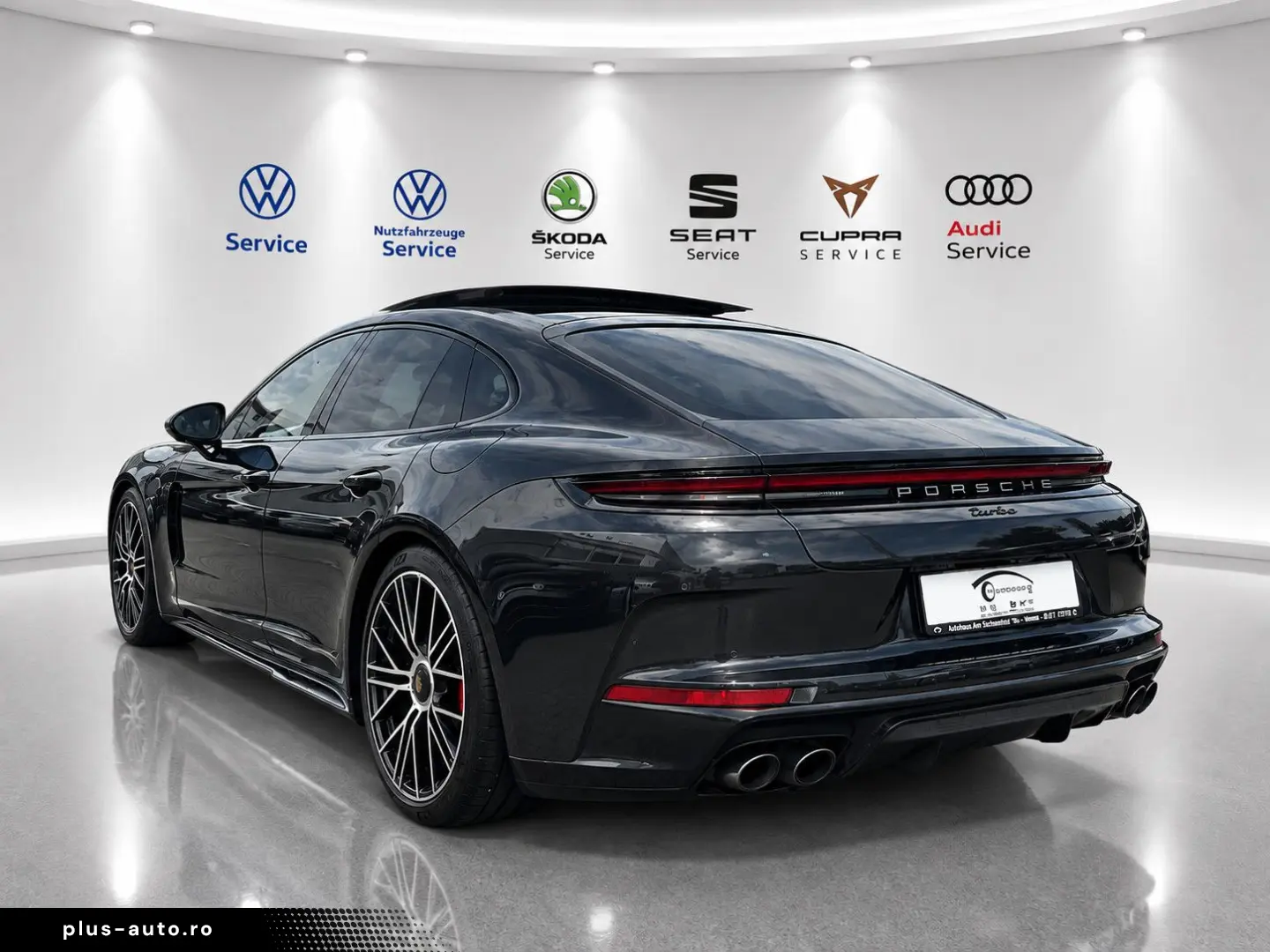 PORSCHE Panamera TURBO_SPORTDESIGN_PANO_HUD