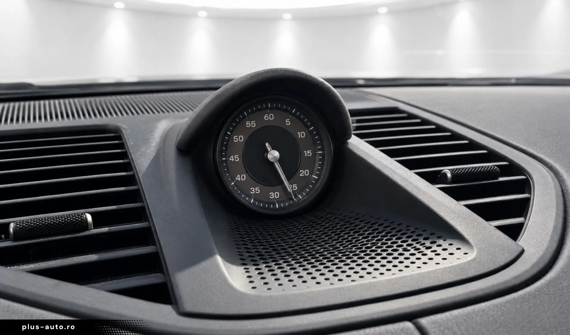 PORSCHE Panamera TURBO_SPORTDESIGN_PANO_HUD