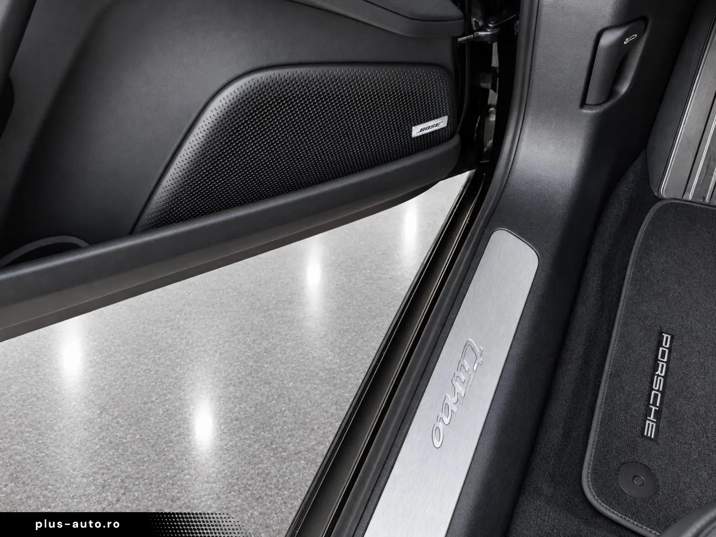 PORSCHE Panamera TURBO_SPORTDESIGN_PANO_HUD
