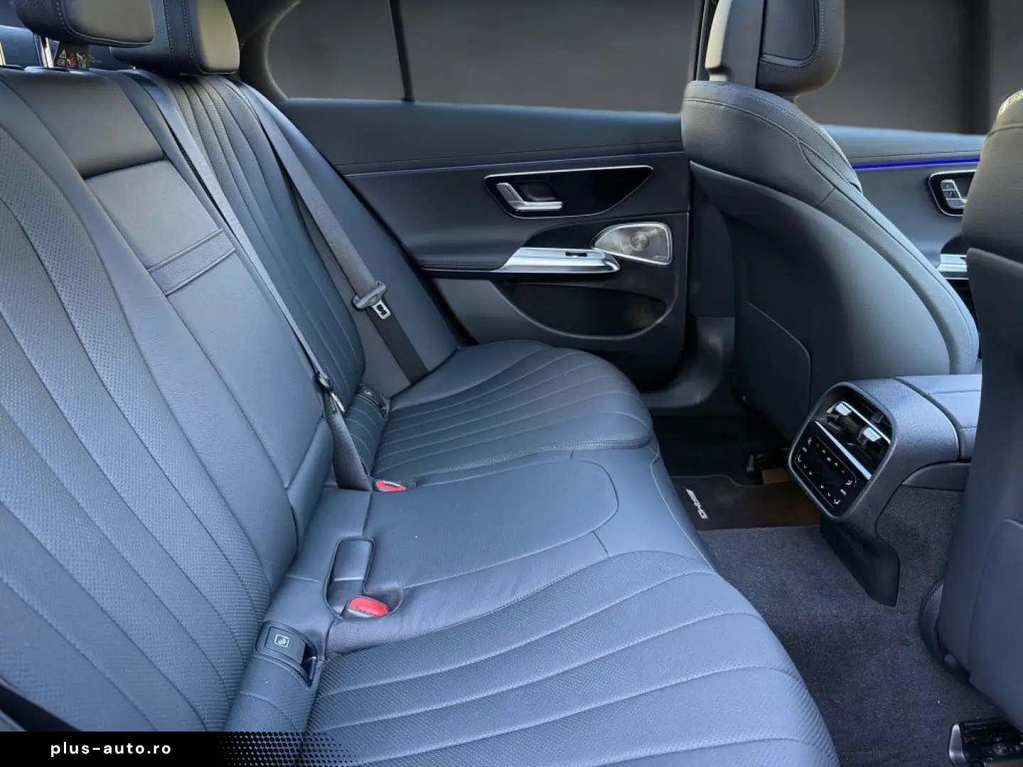 MERCEDES-BENZ E 400 e 4M AMG PANO LEDER BURMESTER4D &hellip;