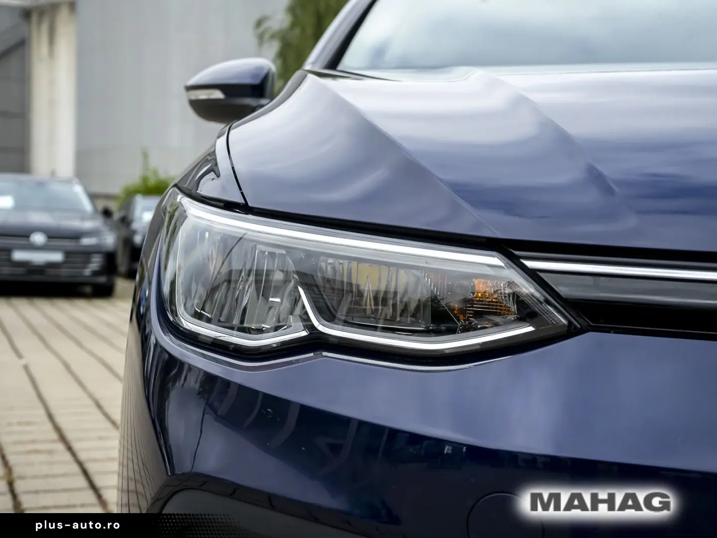 VW Golf VIII Life 2.0 TDI LED Navi ParkPilot App DS