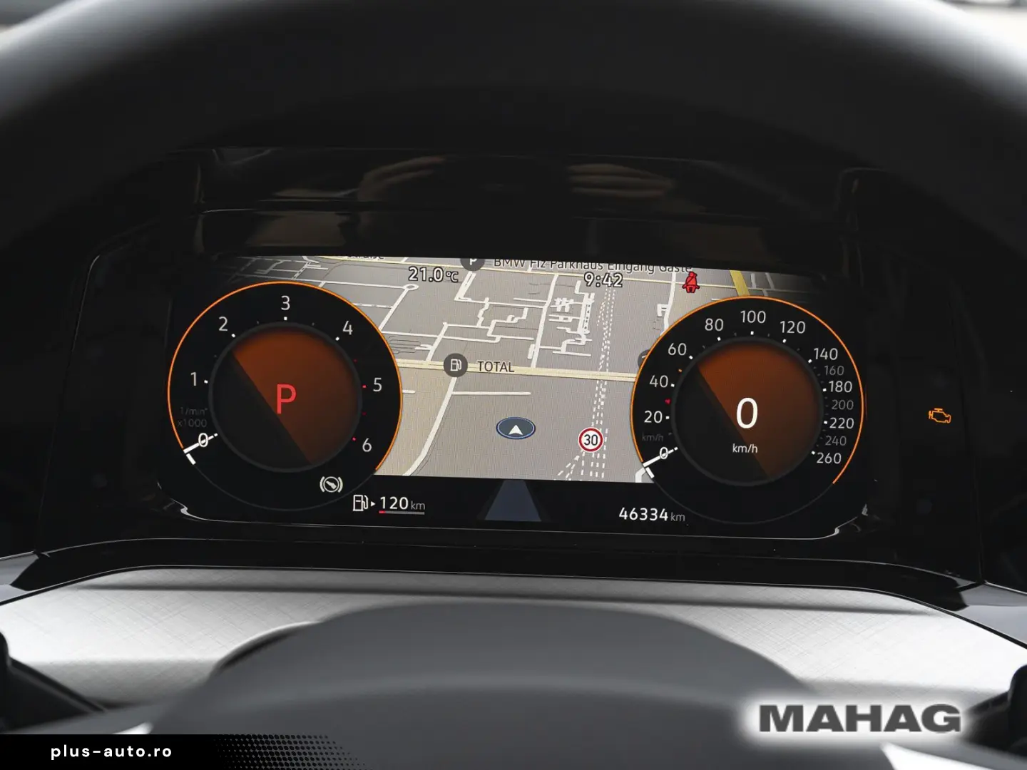 VW Golf VIII Life 2.0 TDI LED Navi ParkPilot App DS