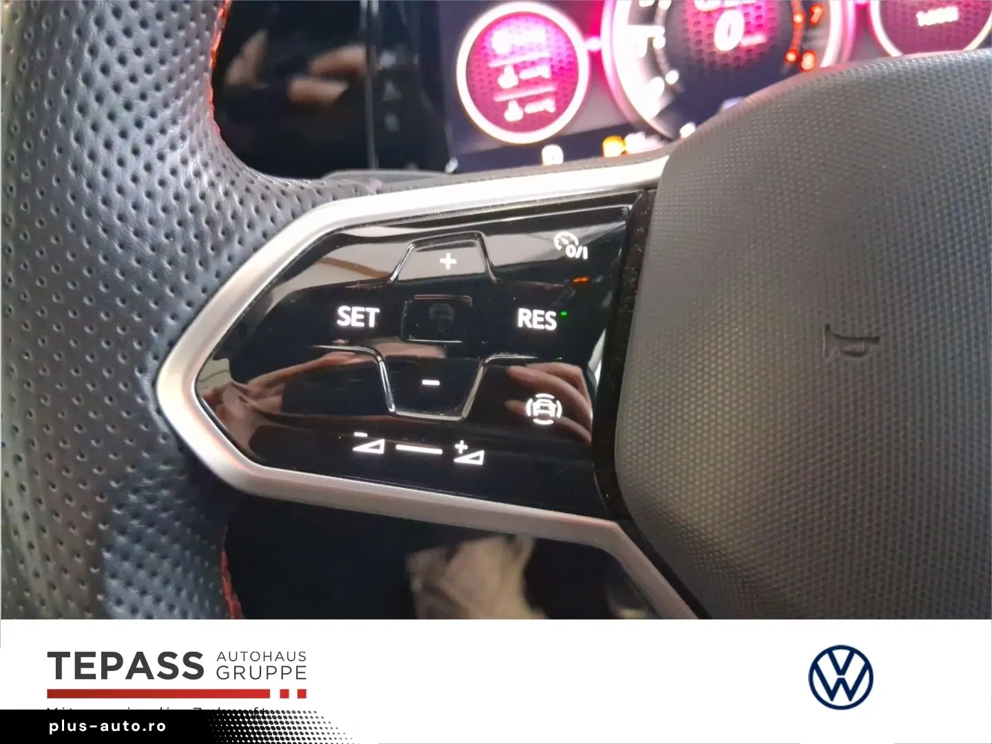 VW Golf GTI 2.0 TSI DSG LM17 LED PDC APP MFL