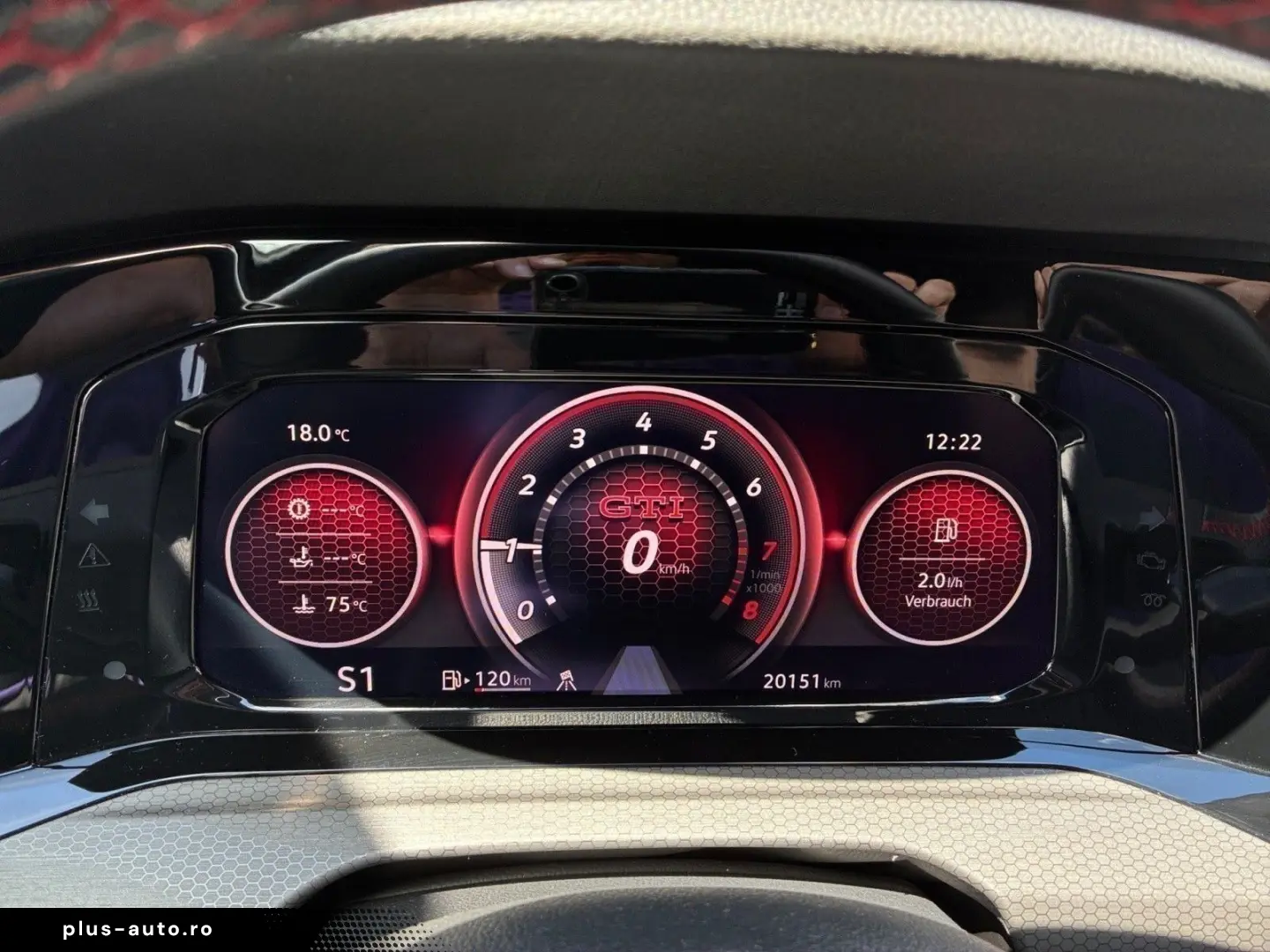 VW Golf GTI 2.0 DSG KAMERA CARPLAY LED PDC LED LED