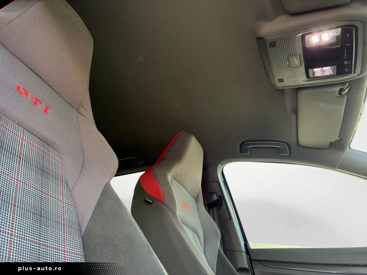 VW Golf GTI 2.0 DSG KAMERA CARPLAY LED PDC LED LED