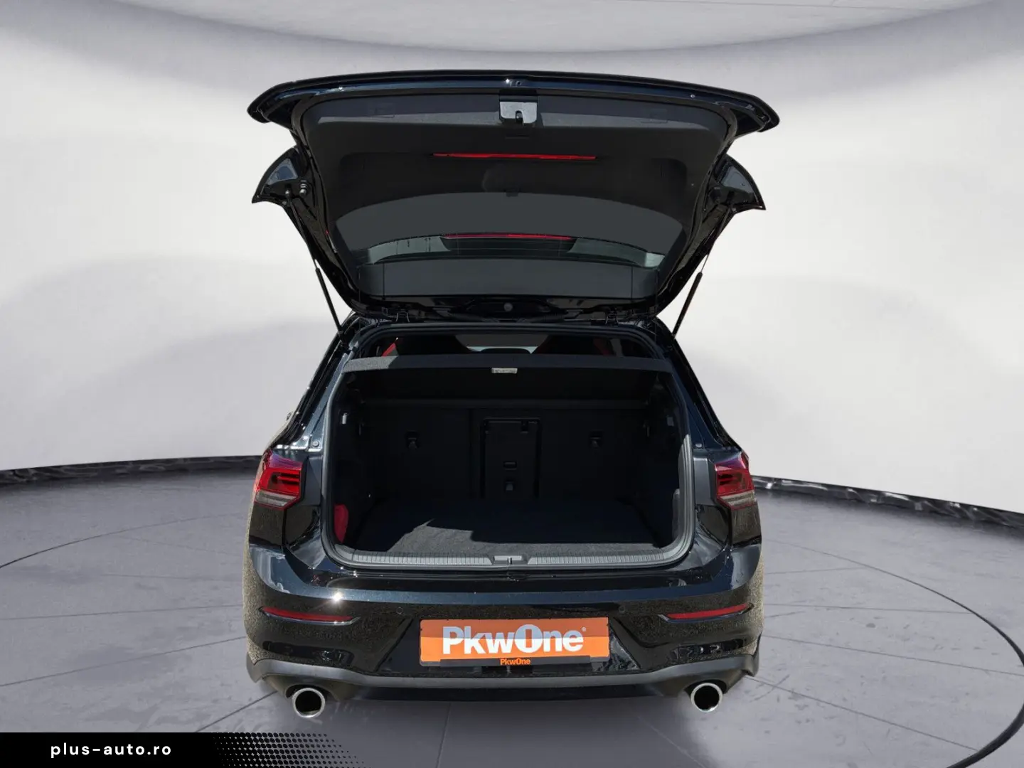 VW Golf GTI 2.0 DSG KAMERA CARPLAY LED PDC LED LED